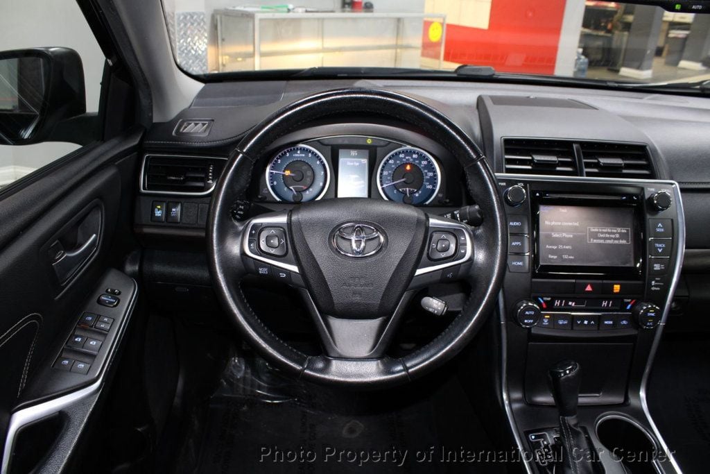 2015 Toyota Camry 4dr Sedan I4 Automatic XLE - 22776838 - 14