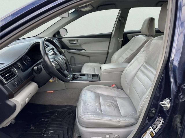 2015 Toyota Camry 4dr Sedan I4 Automatic XLE - 22975306 - 13