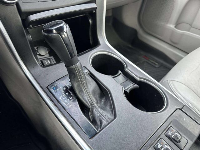 2015 Toyota Camry 4dr Sedan I4 Automatic XLE - 22975306 - 29