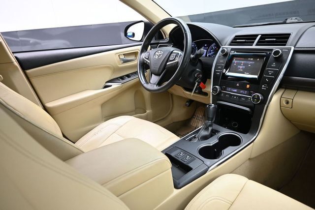 2015 Toyota Camry 4dr Sedan I4 Automatic XLE - 23067791 - 12