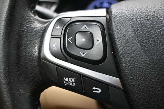 2015 Toyota Camry 4dr Sedan I4 Automatic XLE - 23067791 - 17