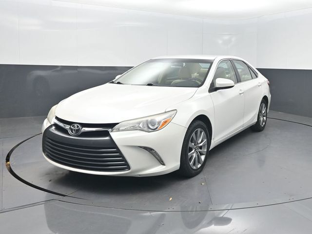 2015 Toyota Camry 4dr Sedan I4 Automatic XLE - 23067791 - 1