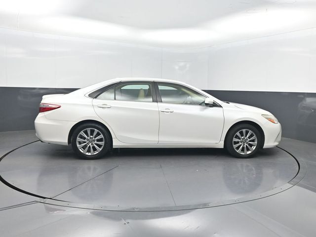 2015 Toyota Camry 4dr Sedan I4 Automatic XLE - 23067791 - 25