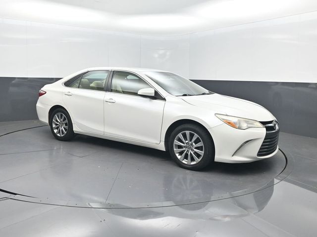 2015 Toyota Camry 4dr Sedan I4 Automatic XLE - 23067791 - 26