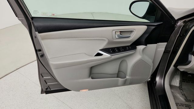 2015 Toyota Camry 4dr Sedan I4 Automatic XLE - 22942594 - 9