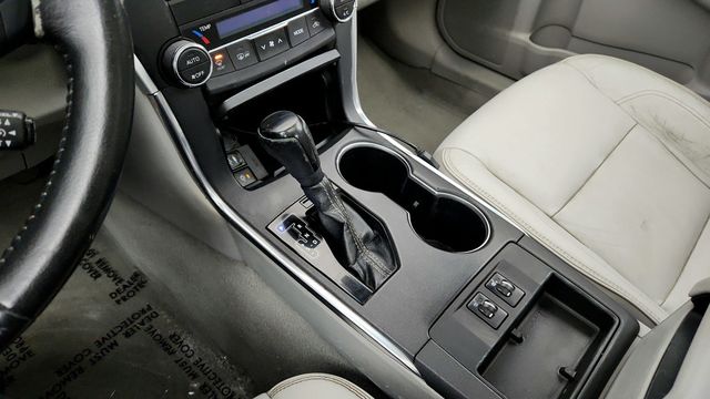 2015 Toyota Camry 4dr Sedan I4 Automatic XLE - 22942594 - 15