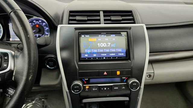 2015 Toyota Camry 4dr Sedan I4 Automatic XLE - 22942594 - 16