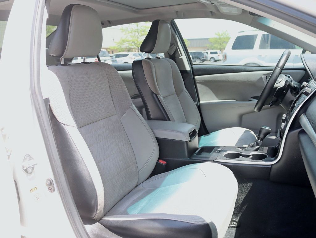 2015 Toyota Camry 4dr Sedan I4 Automatic XSE - 22847837 - 19