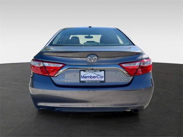 2015 Toyota Camry XSE photo 4