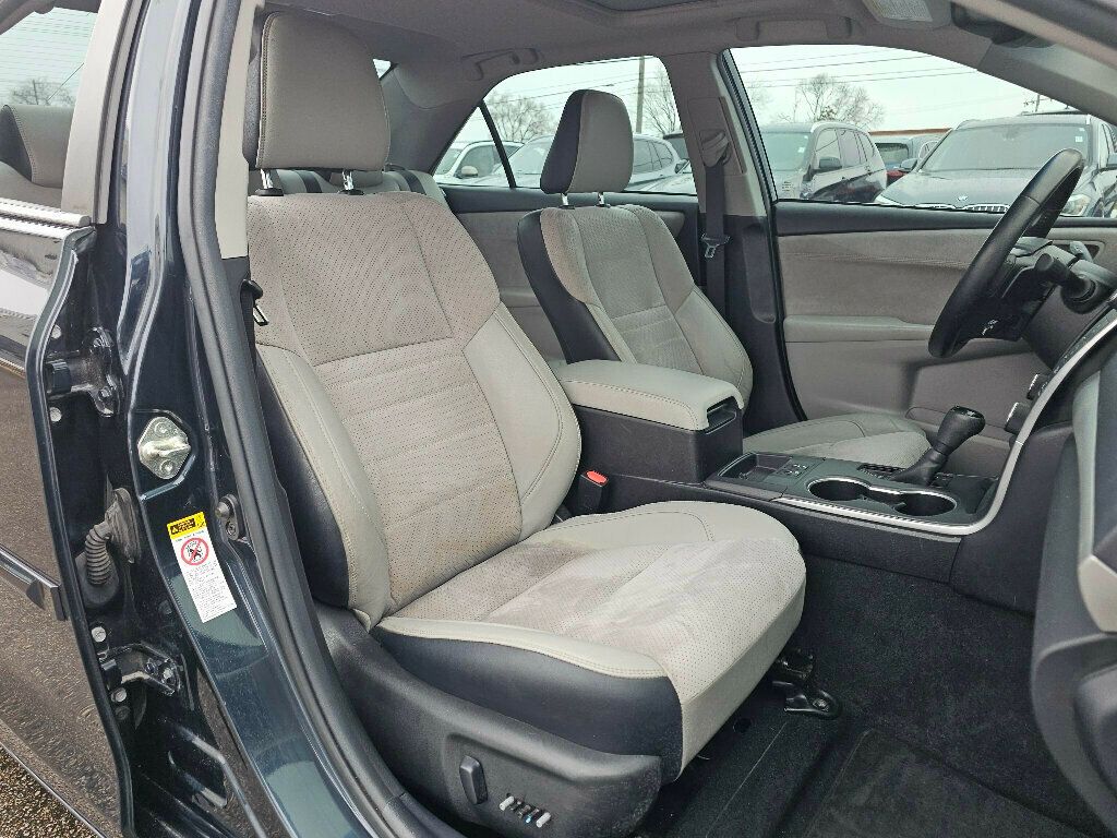 2015 Toyota Camry 4dr Sedan V6 Automatic XSE - 22981287 - 15