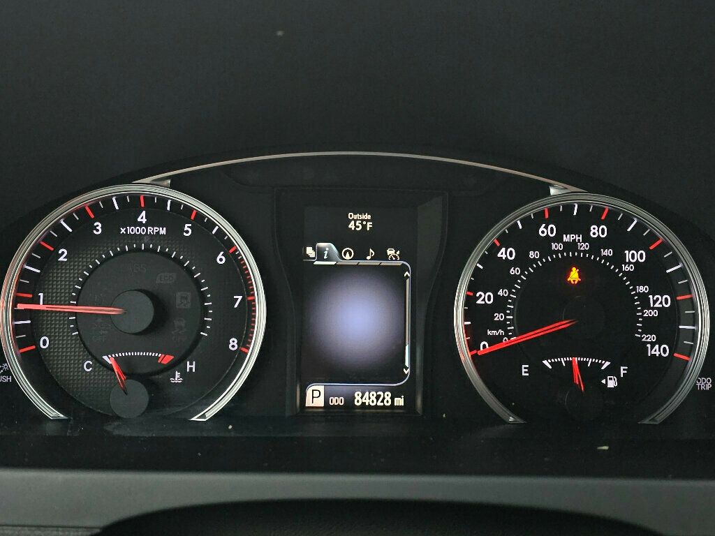 2015 Toyota Camry 4dr Sedan V6 Automatic XSE - 22981287 - 32