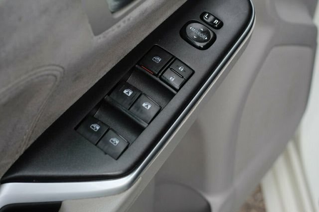 2015 Toyota Camry XSE V6 W/ ENTUNE/JBL AUDIO W/ NAVIGATION, BLIND SPOT, MOONROOF - 23009730 - 19