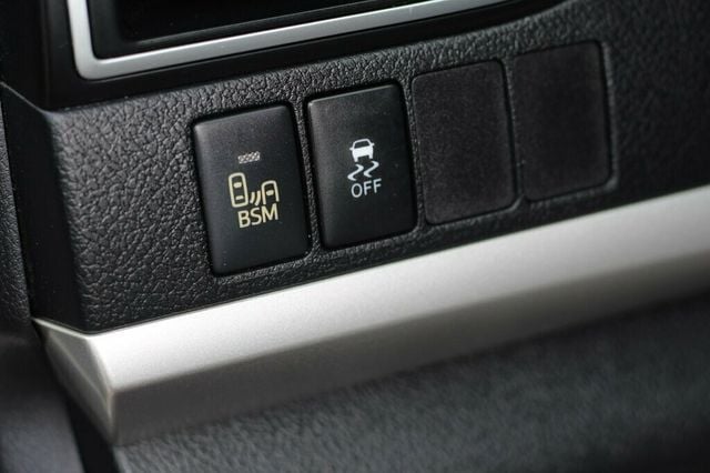 2015 Toyota Camry XSE V6 W/ ENTUNE/JBL AUDIO W/ NAVIGATION, BLIND SPOT, MOONROOF - 23009730 - 20