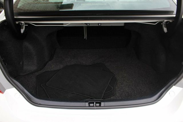 2015 Toyota Camry XSE V6 W/ ENTUNE/JBL AUDIO W/ NAVIGATION, BLIND SPOT, MOONROOF - 23009730 - 29
