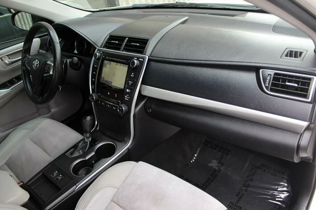 2015 Toyota Camry XSE V6 W/ ENTUNE/JBL AUDIO W/ NAVIGATION, BLIND SPOT, MOONROOF - 23009730 - 8