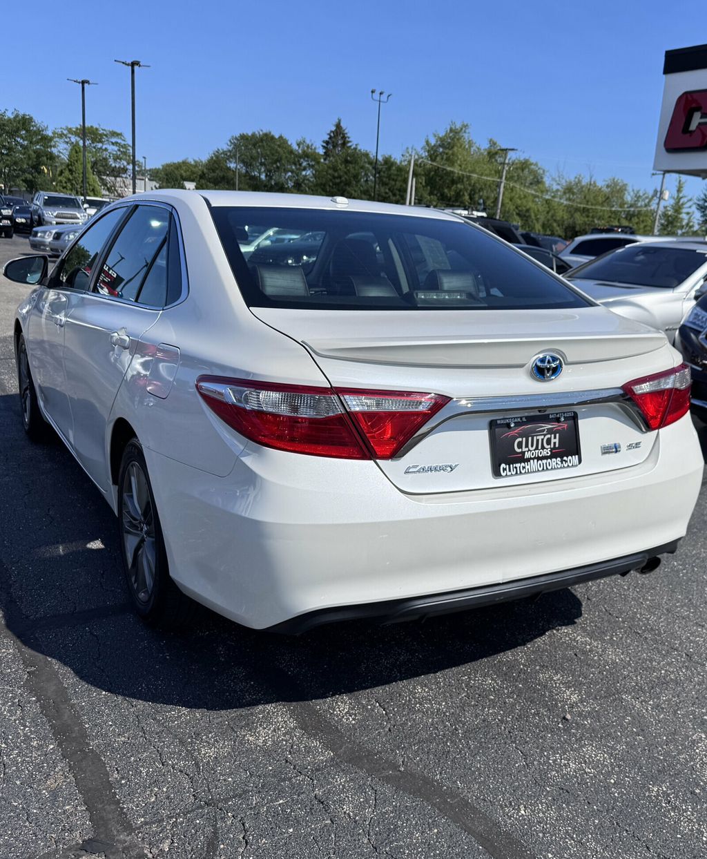 2015 Toyota Camry Hybrid  - 23066435 - 3
