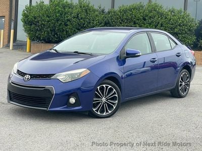 2015 Toyota Corolla - 2T1BURHE5FC455913