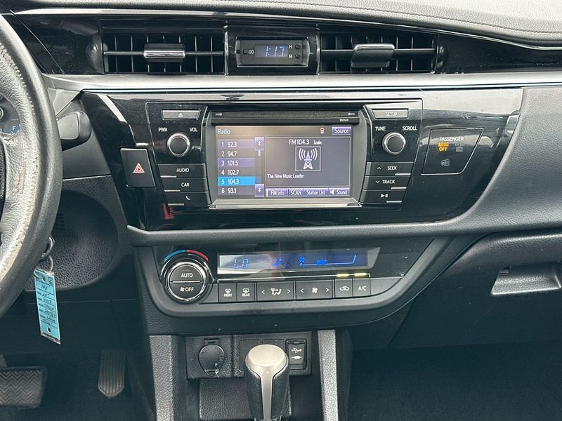 2015 Toyota Corolla 4dr Sedan Automatic L - 22967791 - 15