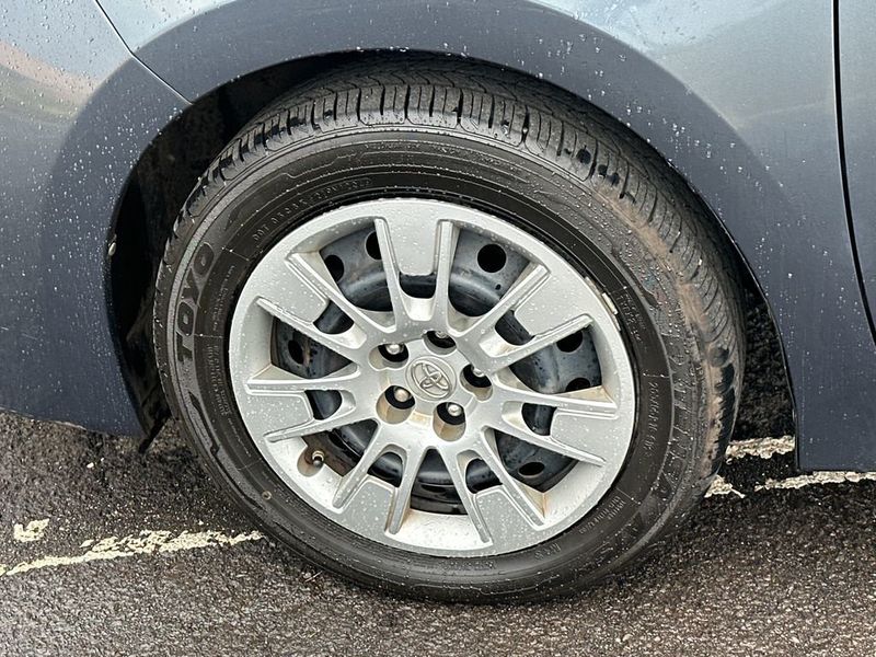 2015 Toyota Corolla 4dr Sedan Automatic L - 23028306 - 10