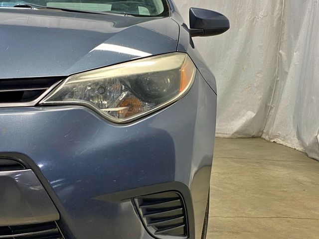 2015 Toyota Corolla 4dr Sedan CVT LE - 23008896 - 11