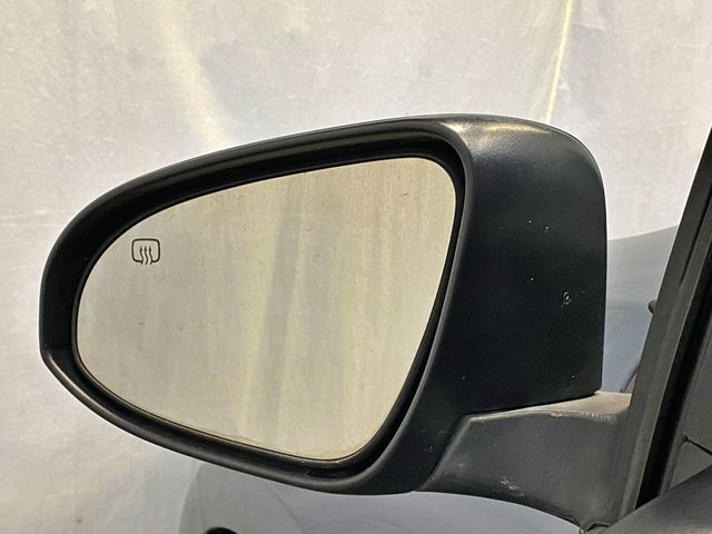 2015 Toyota Corolla 4dr Sedan CVT LE - 23008896 - 15