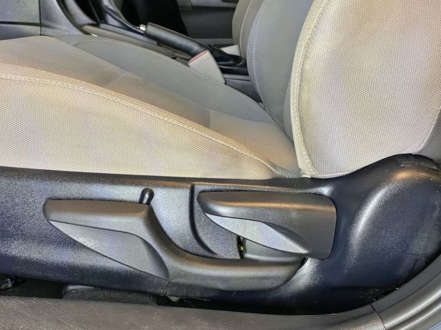 2015 Toyota Corolla 4dr Sedan CVT LE - 23008896 - 19