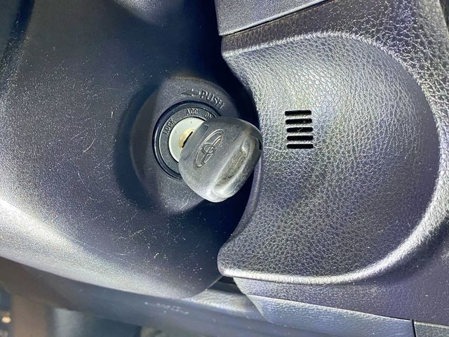 2015 Toyota Corolla 4dr Sedan CVT LE - 23008896 - 29