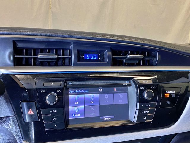 2015 Toyota Corolla 4dr Sedan CVT LE - 23008896 - 30