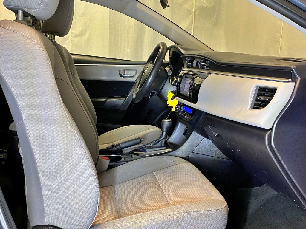 2015 Toyota Corolla 4dr Sedan CVT LE - 23008896 - 37