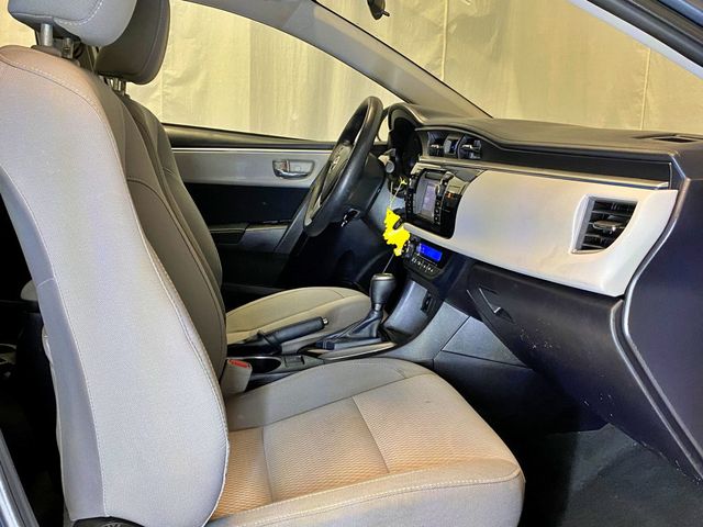 2015 Toyota Corolla 4dr Sedan CVT LE - 23008896 - 37