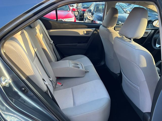 2015 Toyota Corolla 4dr Sedan CVT LE - 22991341 - 15