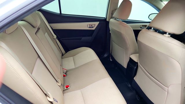 2015 Toyota Corolla 4dr Sedan CVT LE - 22995779 - 21