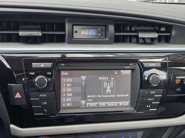2015 Toyota Corolla LE - 23090291 - 12