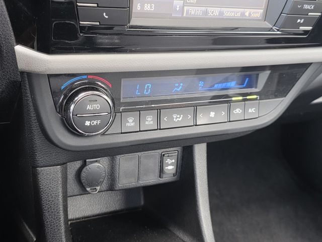 2015 Toyota Corolla LE - 23090291 - 13