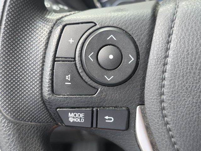 2015 Toyota Corolla LE - 23090291 - 18