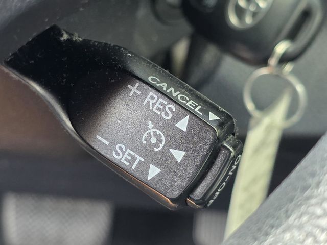 2015 Toyota Corolla LE - 23090291 - 19