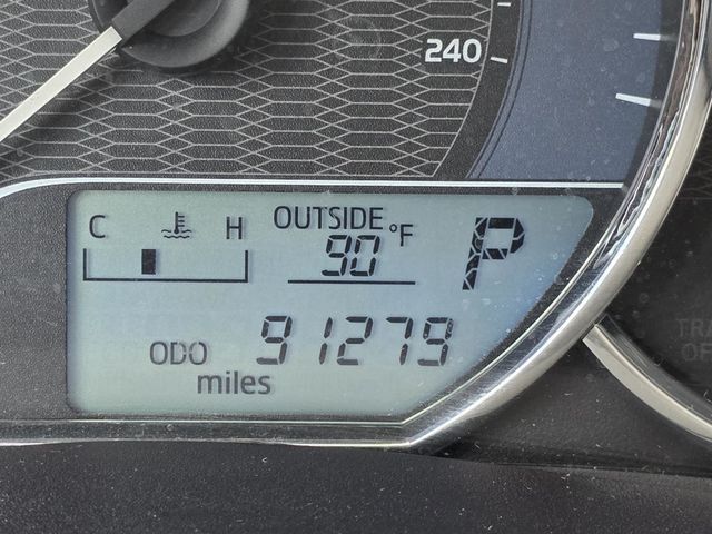 2015 Toyota Corolla LE - 23090291 - 30