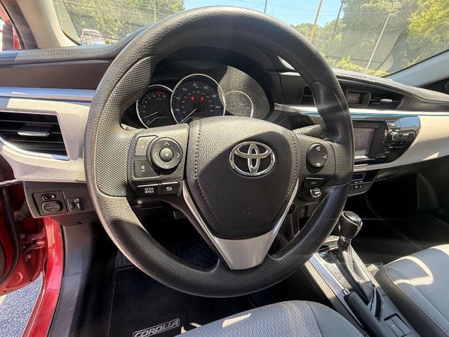 2015 Toyota Corolla LE 4dr Sedan - 23036803 - 12