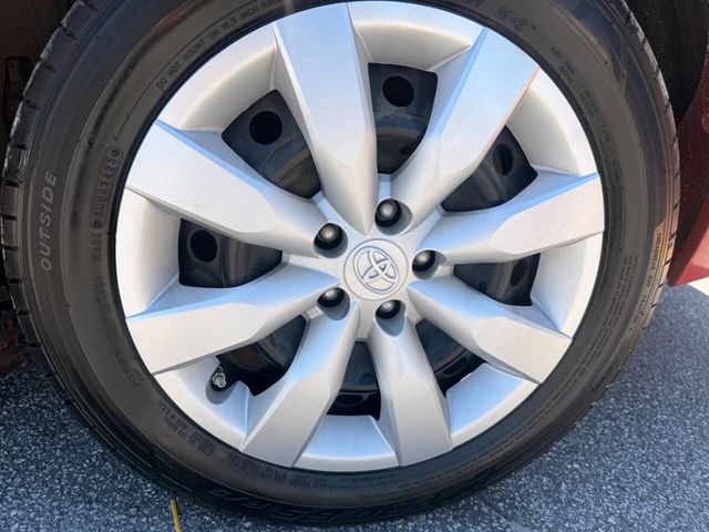 2015 Toyota Corolla LE 4dr Sedan - 23036803 - 13