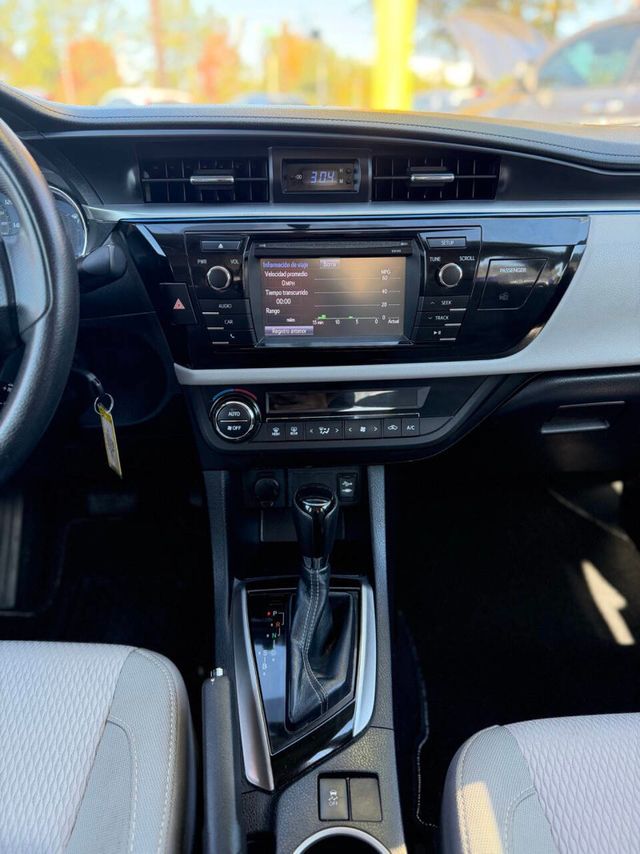 2015 Toyota Corolla LE 4dr Sedan - 22942570 - 1