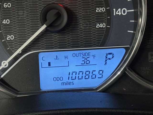 2015 Toyota Corolla LE Eco 4dr Sedan - 22979982 - 32