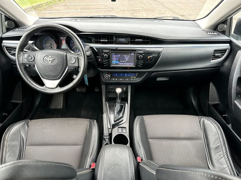 2015 Toyota Corolla S Plus - 22967791 - 12