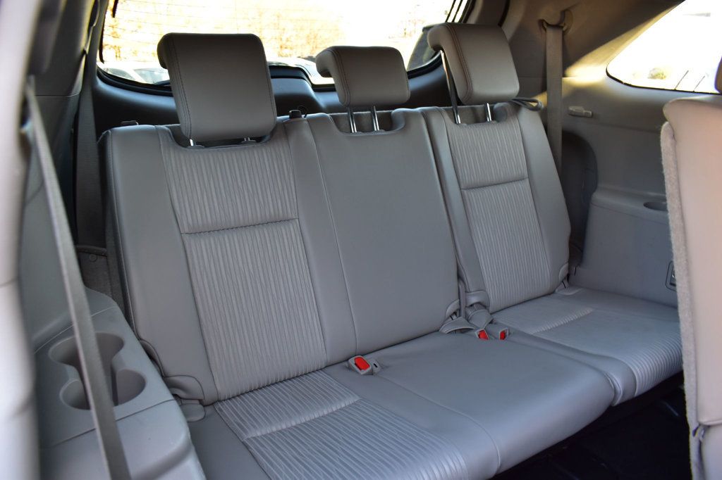 2015 Toyota Highlander AWD 4dr V6 LE Plus - 22946608 - 28