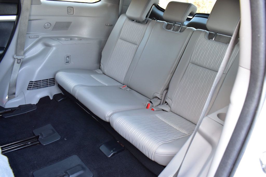 2015 Toyota Highlander AWD 4dr V6 LE Plus - 22946608 - 29