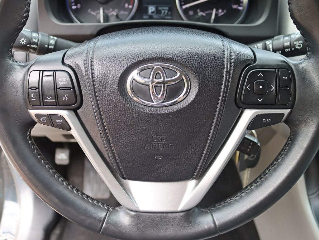 2015 Toyota Highlander AWD 4dr V6 LE Plus - 22902198 - 11