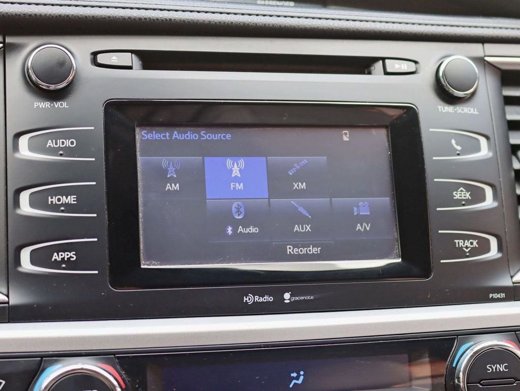 2015 Toyota Highlander AWD 4dr V6 LE Plus - 22902198 - 14