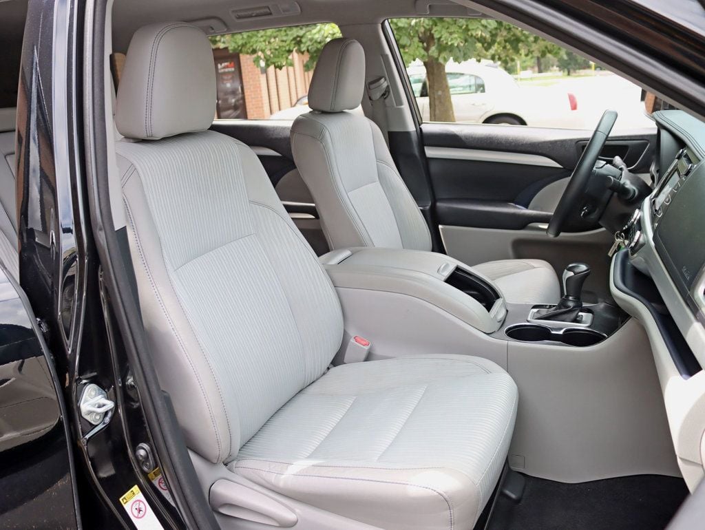 2015 Toyota Highlander AWD 4dr V6 LE Plus - 22902198 - 18