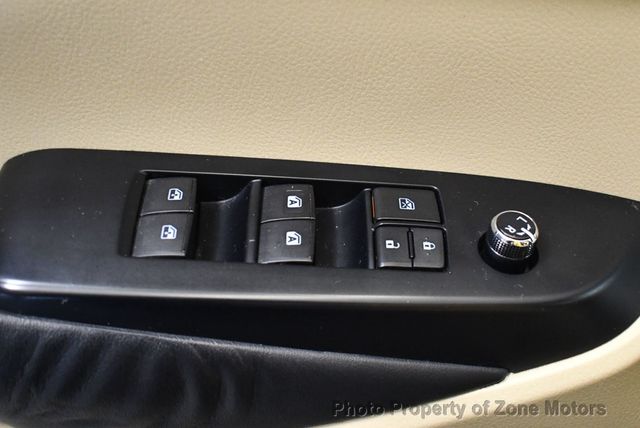 2015 Toyota Highlander AWD 4dr V6 XLE - 22984714 - 30