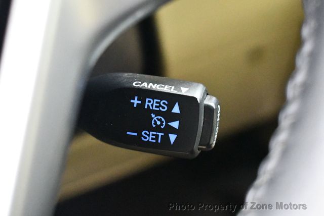 2015 Toyota Highlander AWD 4dr V6 XLE - 22984714 - 35