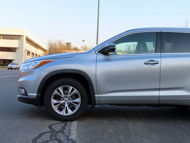 2015 Toyota Highlander AWD 4dr V6 XLE - 23009545 - 9